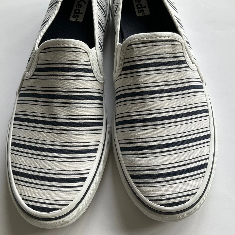 Keds Double Decker Wmns 8.5 SlipOn Sneakers Softerra Striped Canvas WF66943 NWOT